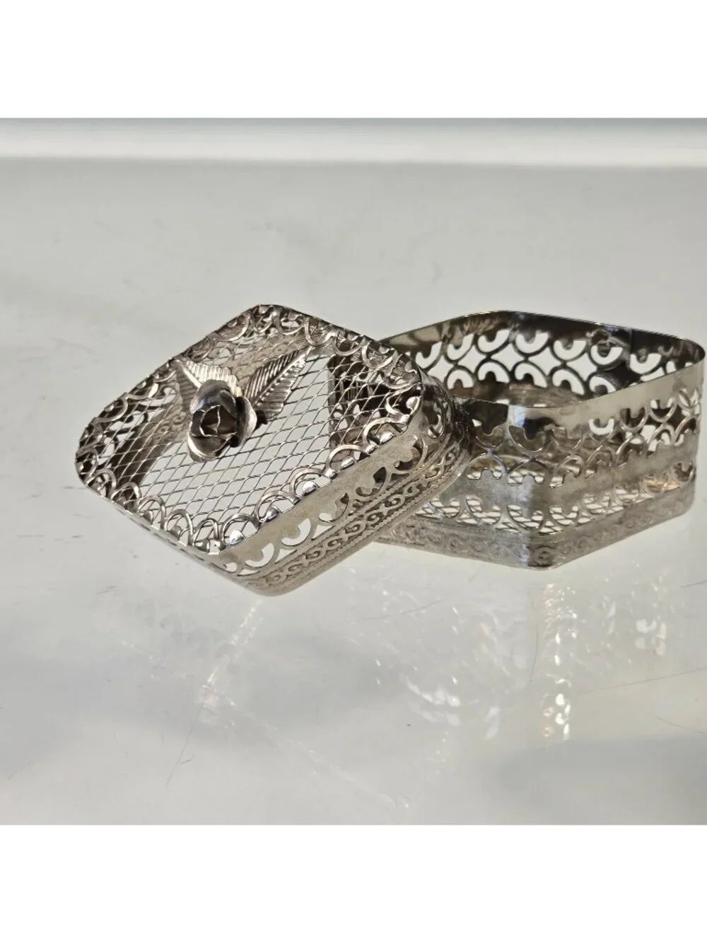 Vintage Jewelry Trinket Box Diamond Shaped Silver Plate Filigre Mesh Rose On Lid